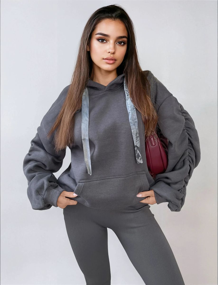 Discover the Ultimate Comfort with Our Oversized Carla Hoodie