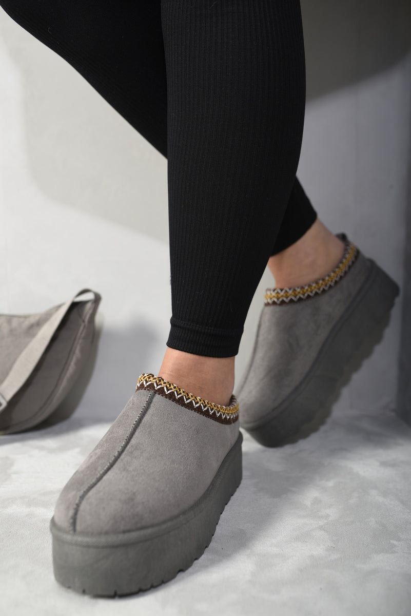 Detail Low Ankle Platform Slipper Boots-Aztec