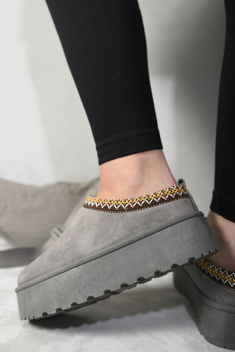 Detail Low Ankle Platform Slipper Boots-Aztec