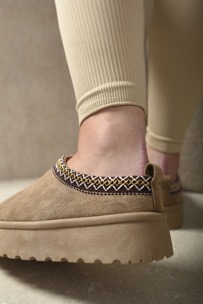 Detail Low Ankle Platform Slipper Boots-Aztec