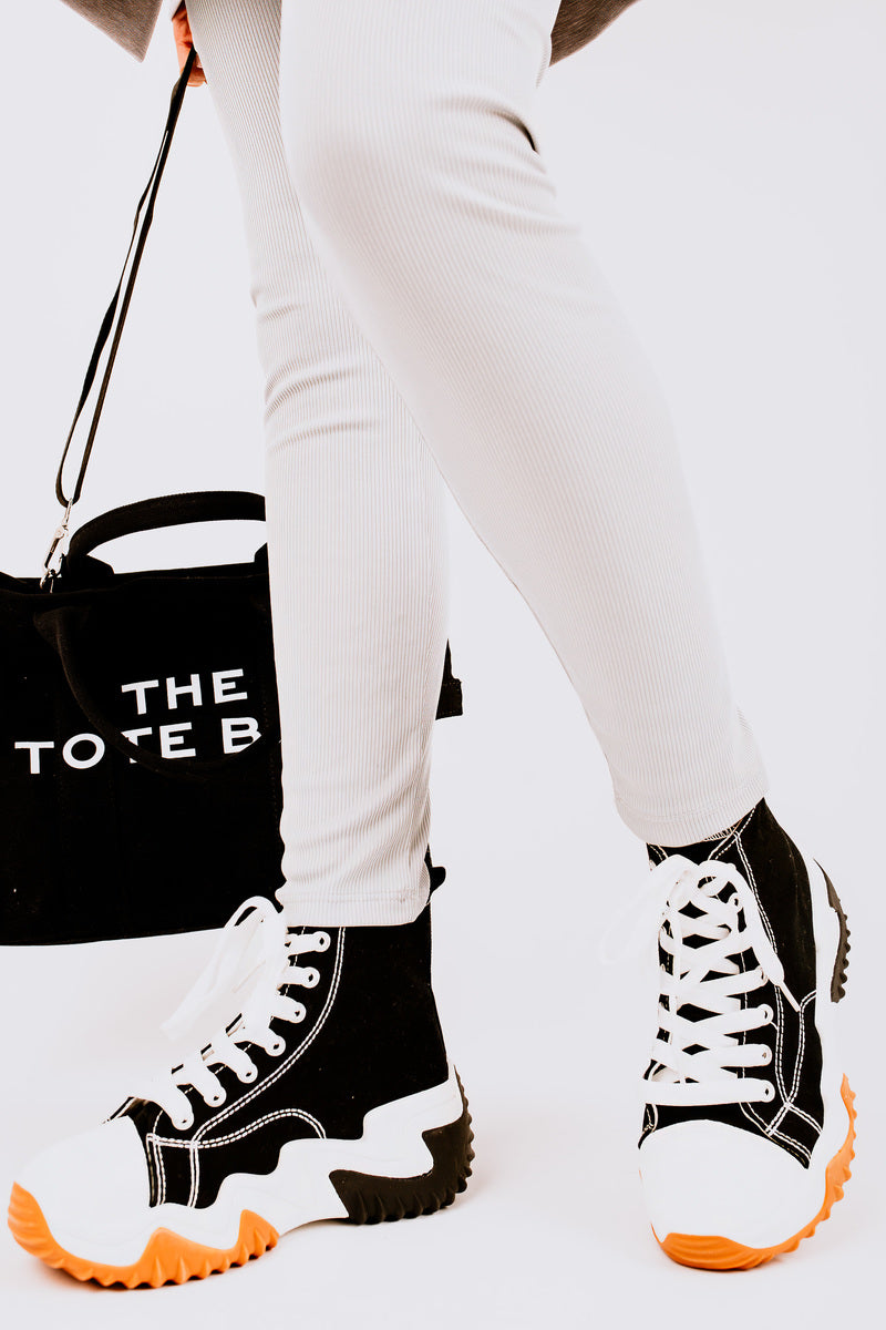 Elevate Your Casual Style with Kayla Chunky Platform Round Toe Lace Up Trainers