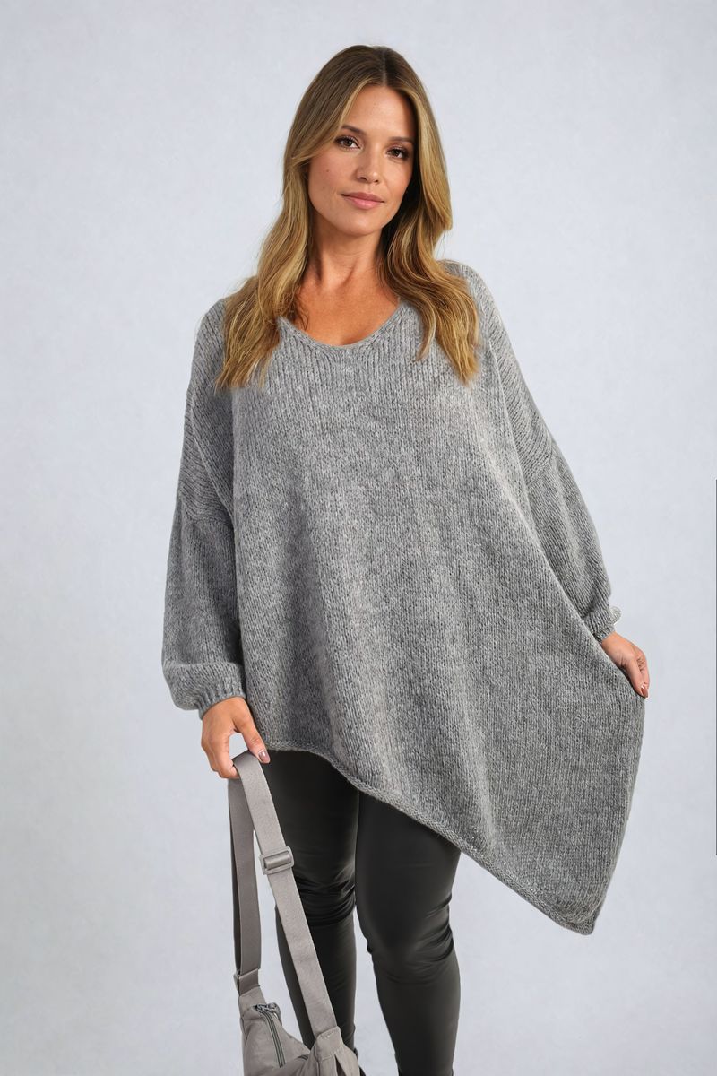 Oversized Knitted Jumper-Asymmetric