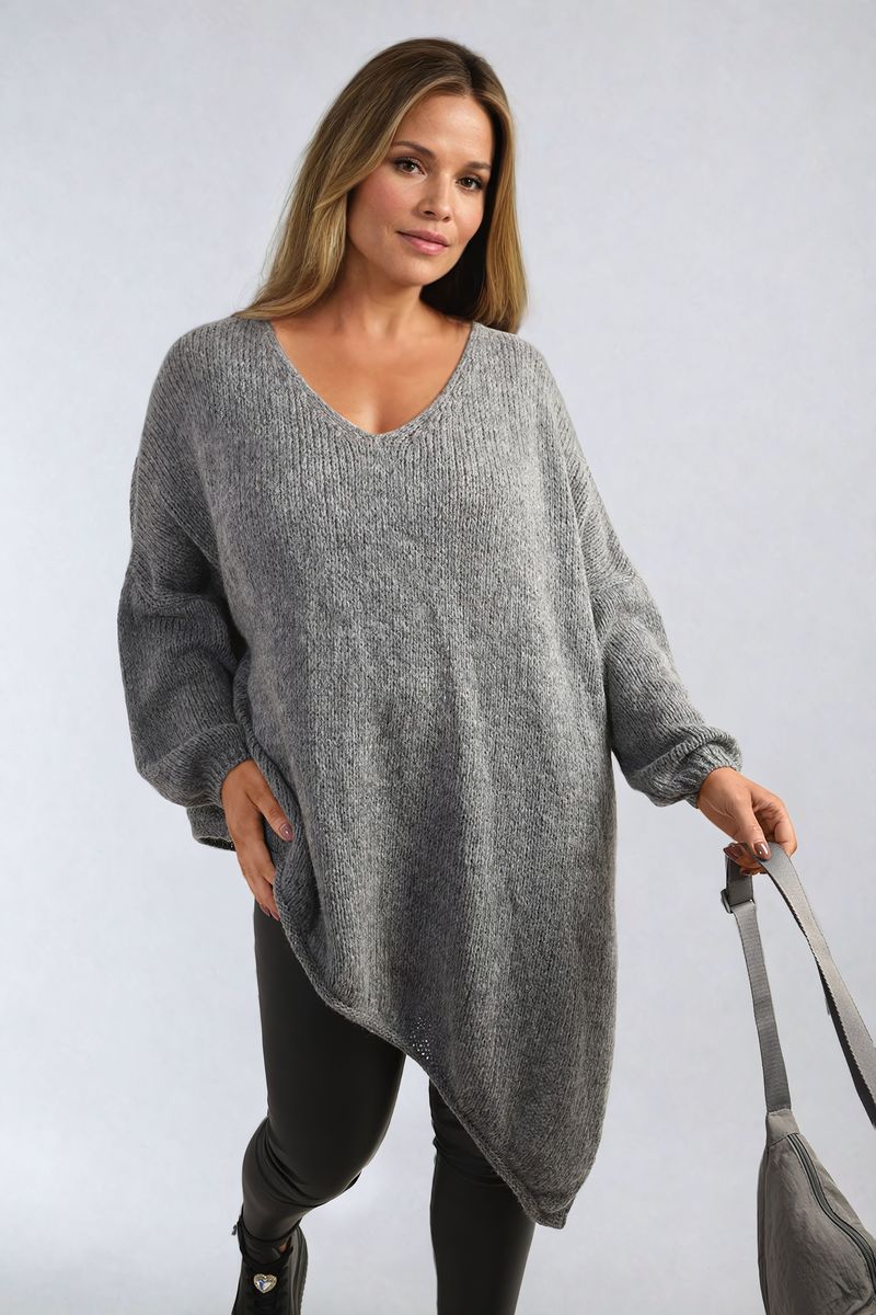 Oversized Knitted Jumper-Asymmetric