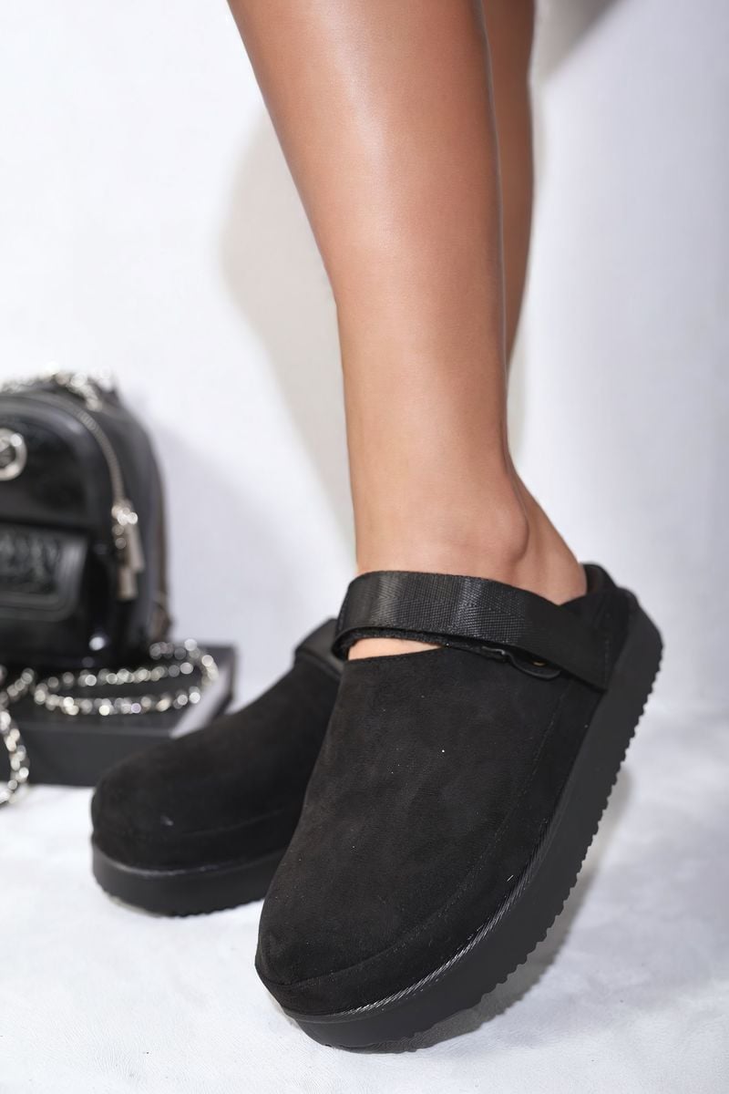 Elevate Your Look with Anna Chunky Slingback Closed Toe Clogs